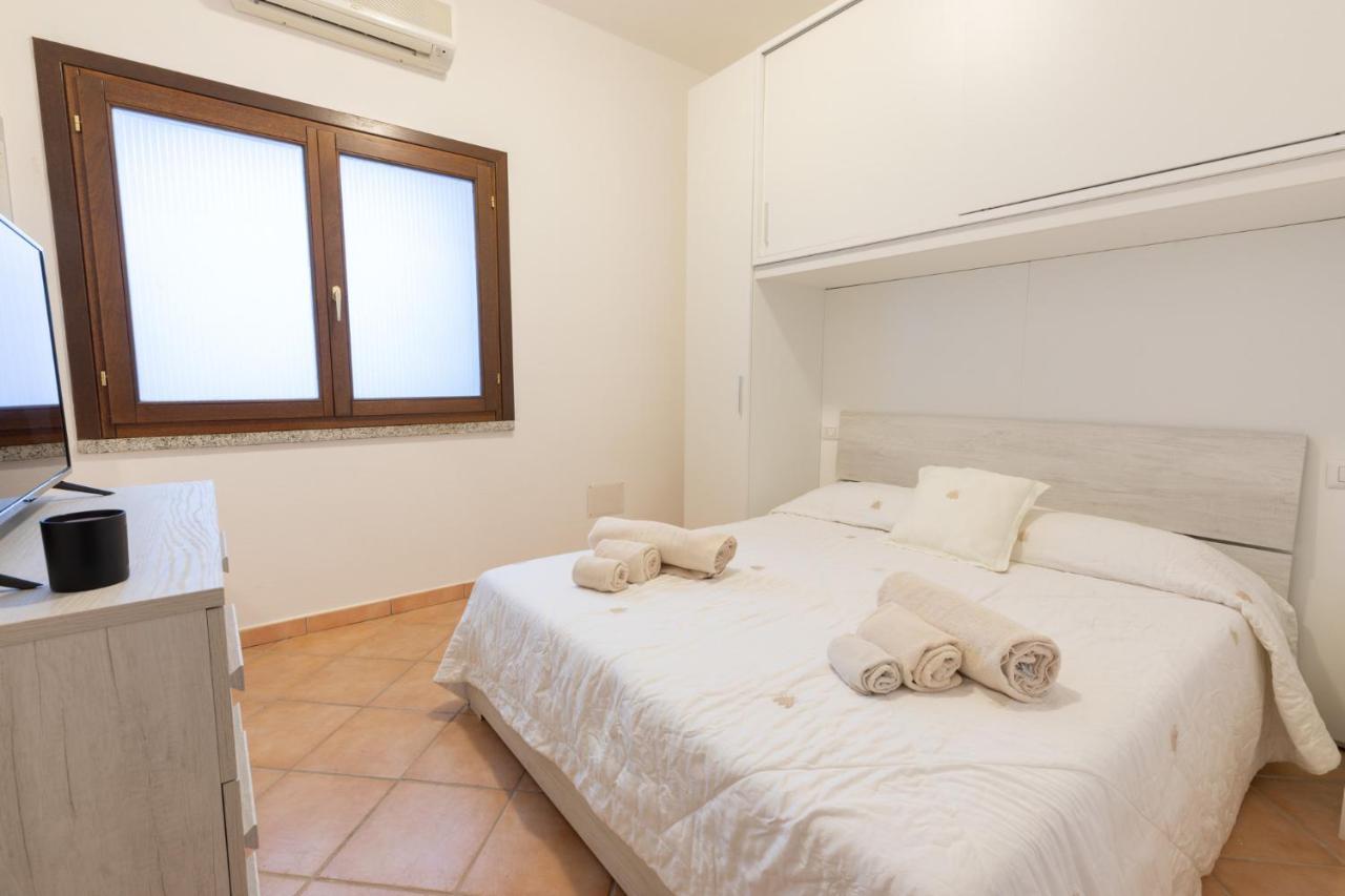 Nuovi Appartamenti Tri E Bilocali In Residence Con Piscina A Porto Cervo 800Mt Mare Liscia di Vacca Eksteriør billede
