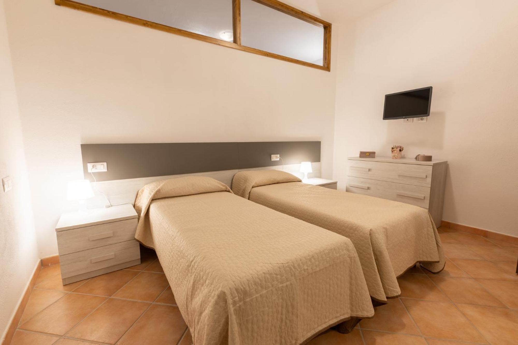 Nuovi Appartamenti Tri E Bilocali In Residence Con Piscina A Porto Cervo 800Mt Mare Liscia di Vacca Eksteriør billede
